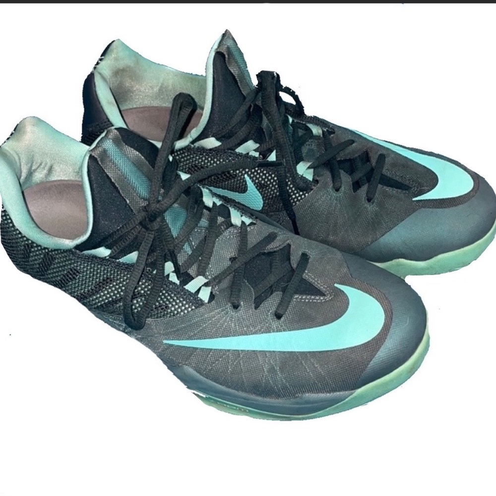 Nike Zoom Sneakers